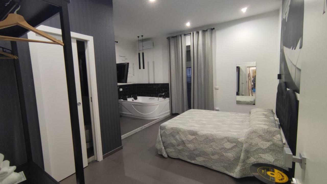 Lombardi Luxury Home Nápoly Kültér fotó